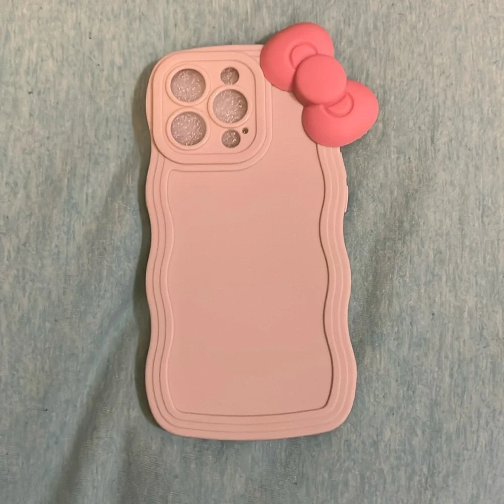 New - I Phone 13 Pro Case - Cute design!